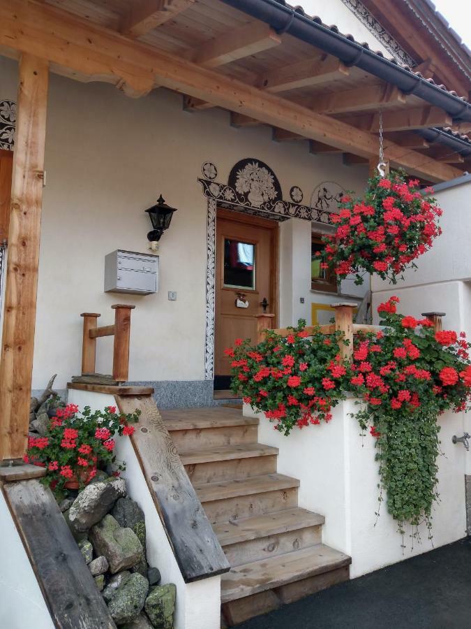 Chesa Sper L'Ovel Brail Apartment Zernez Exterior foto